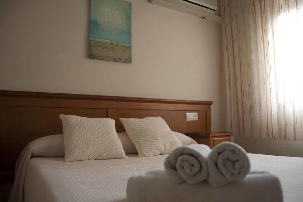 Hostal Maribel Альмерія Екстер'єр фото