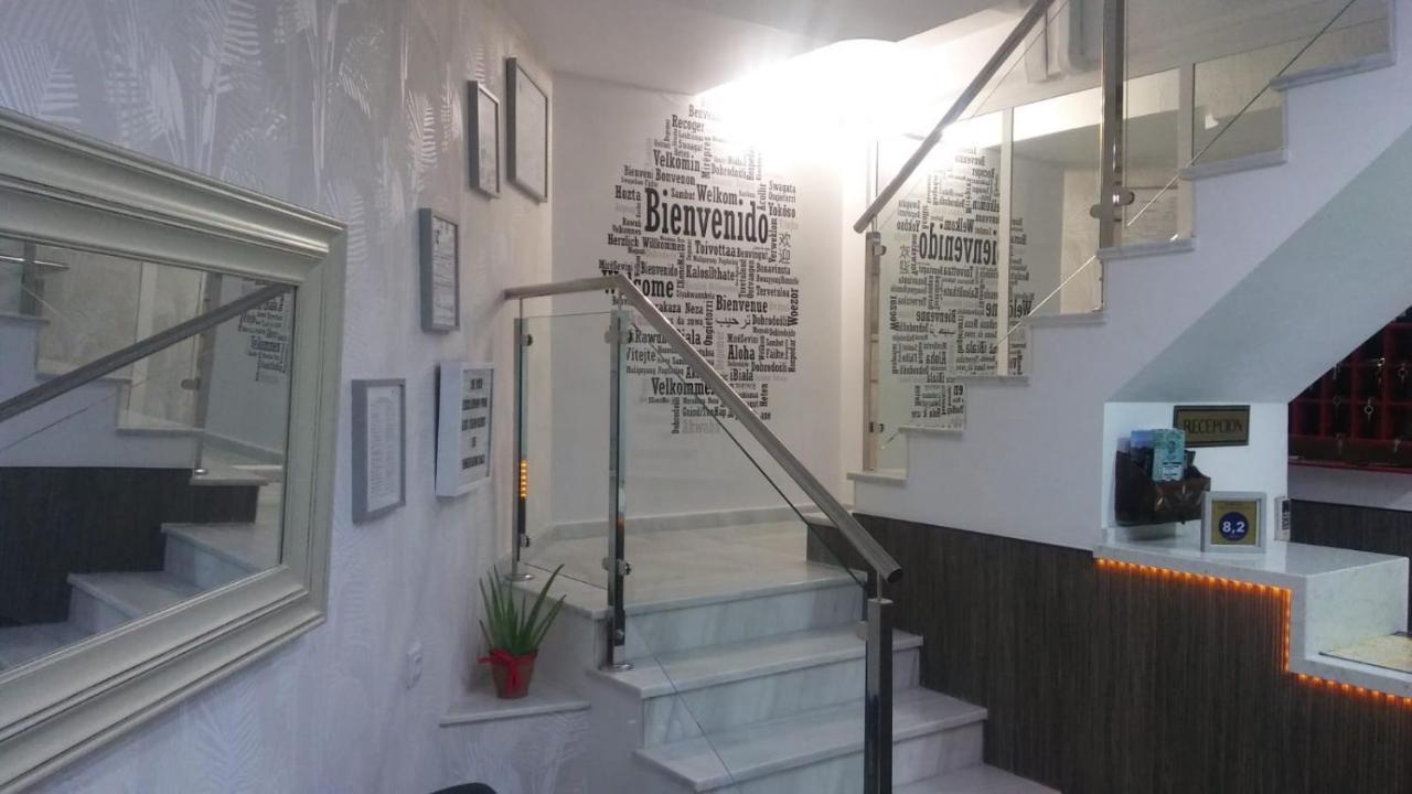 Hostal Maribel Альмерія Екстер'єр фото
