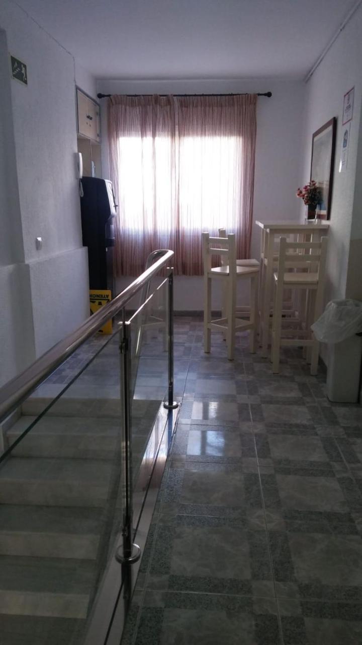Hostal Maribel Альмерія Екстер'єр фото